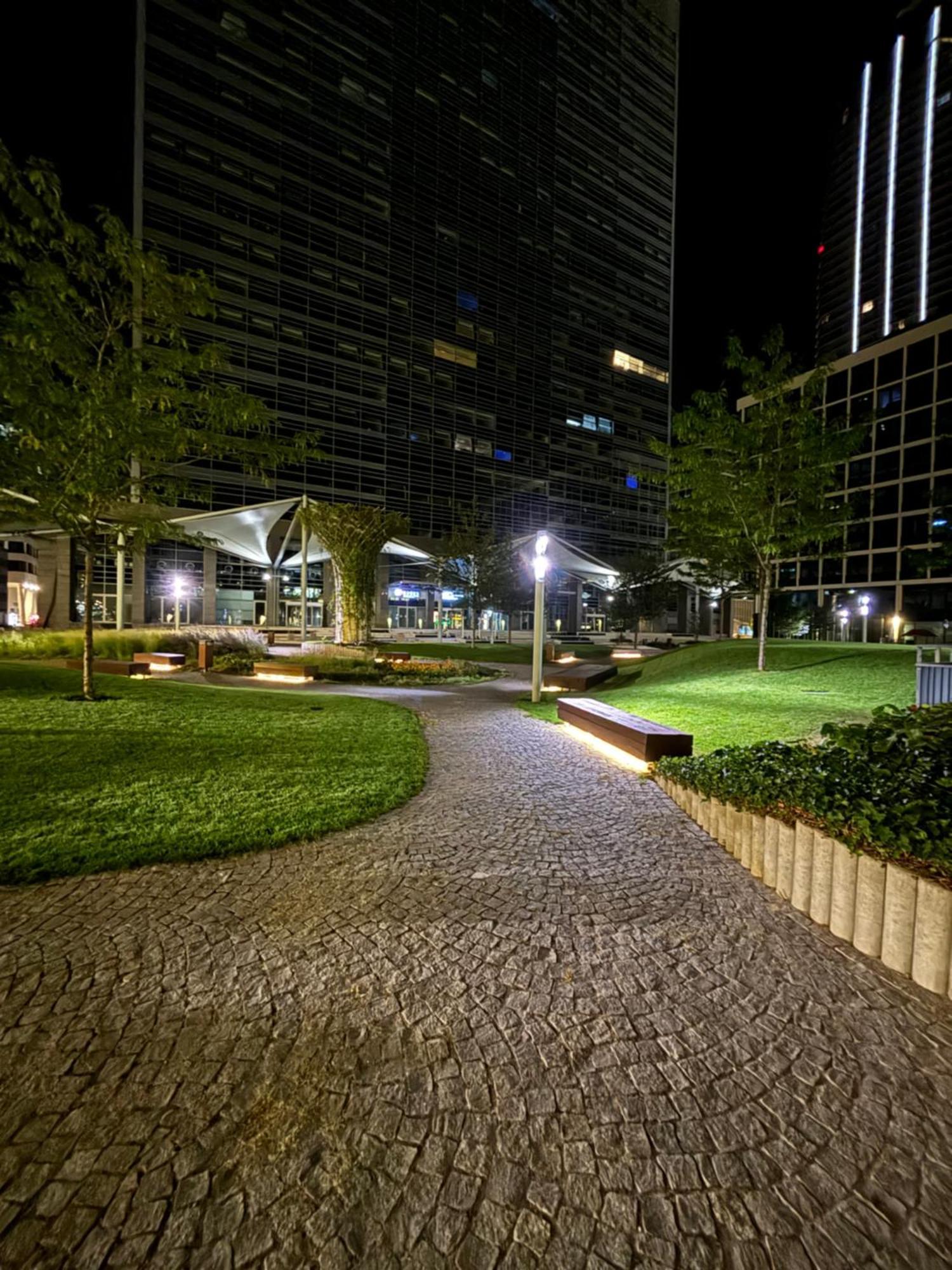 Panorama City Apartment In Downtown Area With Free Parking And Castle View Bratysława Zewnętrze zdjęcie