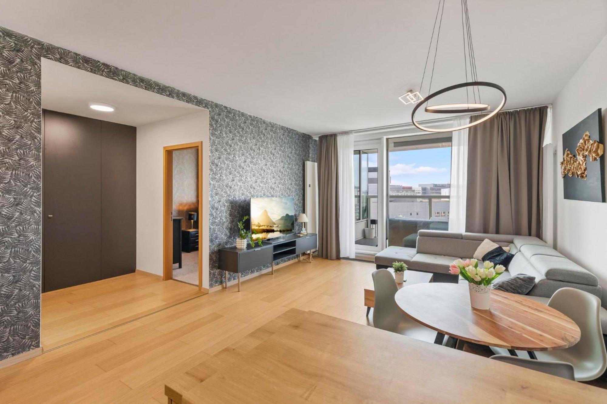 Panorama City Apartment In Downtown Area With Free Parking And Castle View Bratysława Zewnętrze zdjęcie