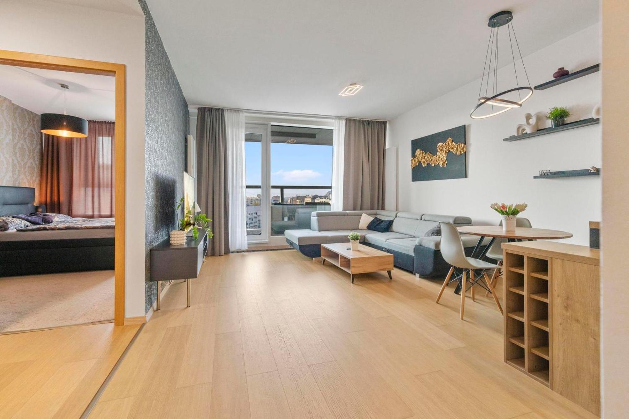 Panorama City Apartment In Downtown Area With Free Parking And Castle View Bratysława Zewnętrze zdjęcie
